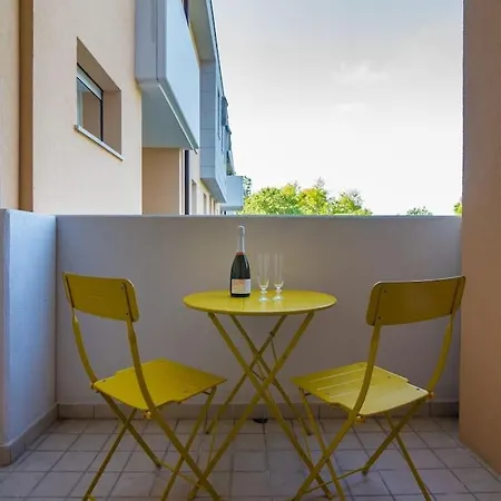 Appartamento Enjoy - Ampio, Luminoso E Immerso Nel *